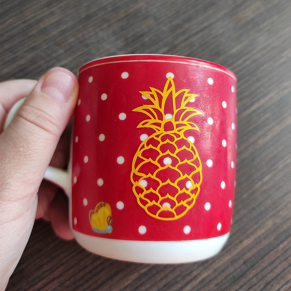 Make a Cute Pineapple Vinyl Cup Sticker in Five Minutes